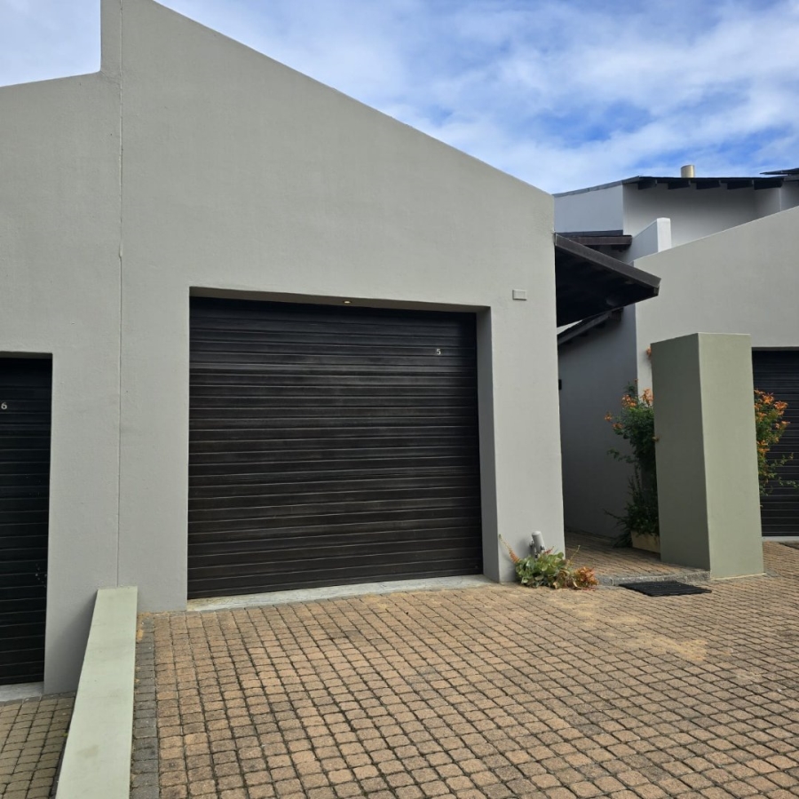 2 Bedroom Property for Sale in Oubaai Western Cape